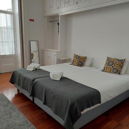 Cc Guest House - "Ao Mercado" ปอนตาเดลกาดา ภายนอก รูปภาพ