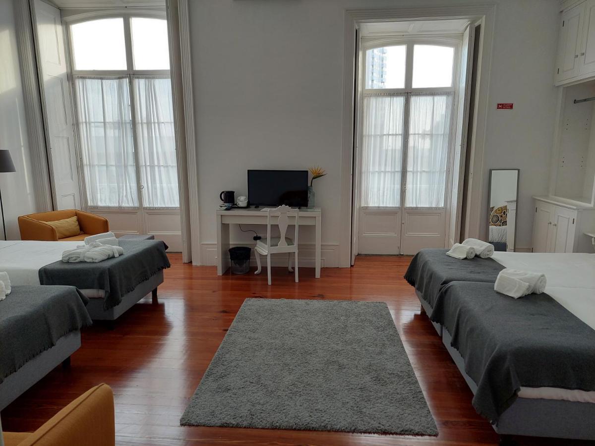 Cc Guest House - "Ao Mercado" ปอนตาเดลกาดา ภายนอก รูปภาพ