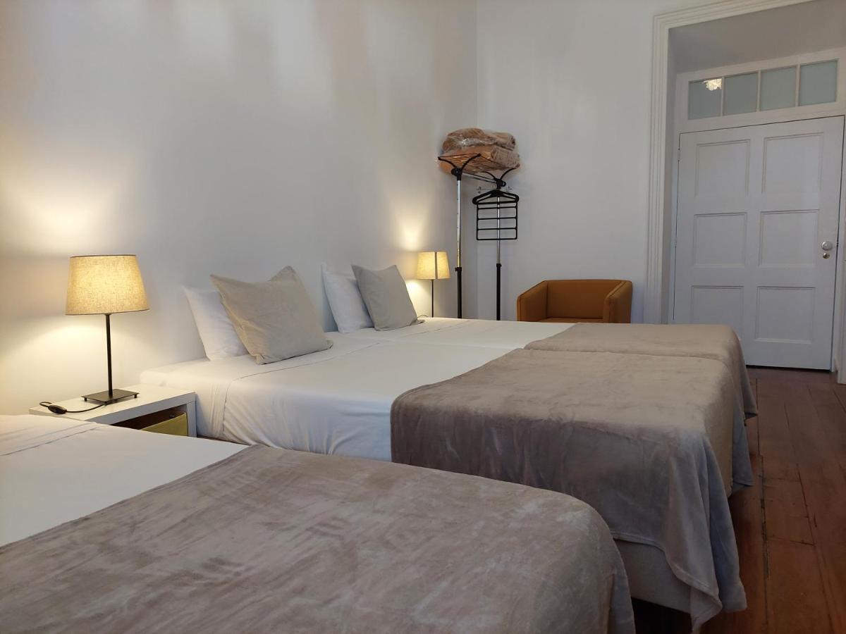 Cc Guest House - "Ao Mercado" ปอนตาเดลกาดา ภายนอก รูปภาพ