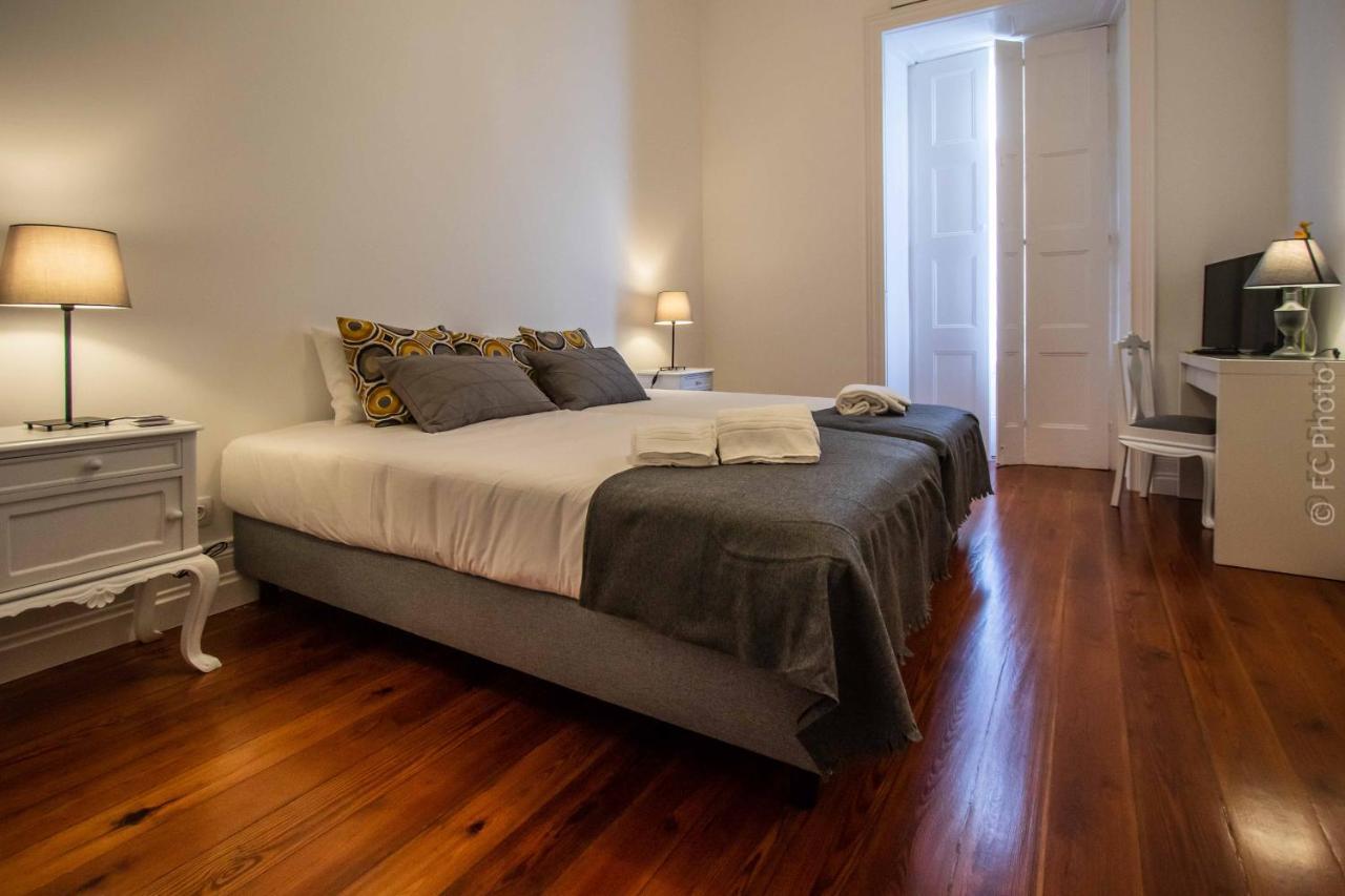 Cc Guest House - "Ao Mercado" ปอนตาเดลกาดา ภายนอก รูปภาพ