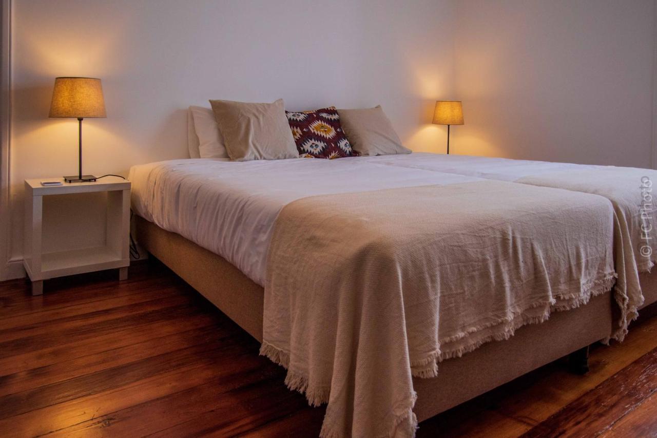 Cc Guest House - "Ao Mercado" ปอนตาเดลกาดา ภายนอก รูปภาพ