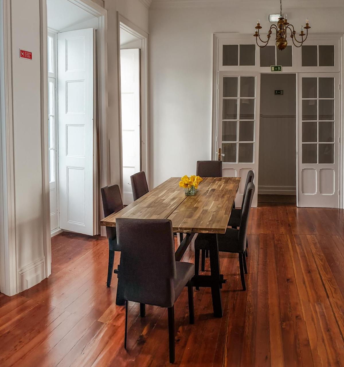 Cc Guest House - "Ao Mercado" ปอนตาเดลกาดา ภายนอก รูปภาพ